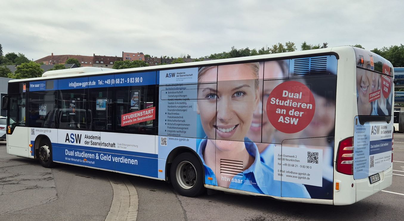 KW-35-2025: ASW – Studienstart am 1. September 2025. Nach dem Studienjahr ist vor dem Studienjahr – Diese Woche geht das Studienjahr 2024/ 2025. – Welcome 2025/ 2026 … Einsteigen in die Zukunft ! Nicht nur mit dem ASW-Bus …